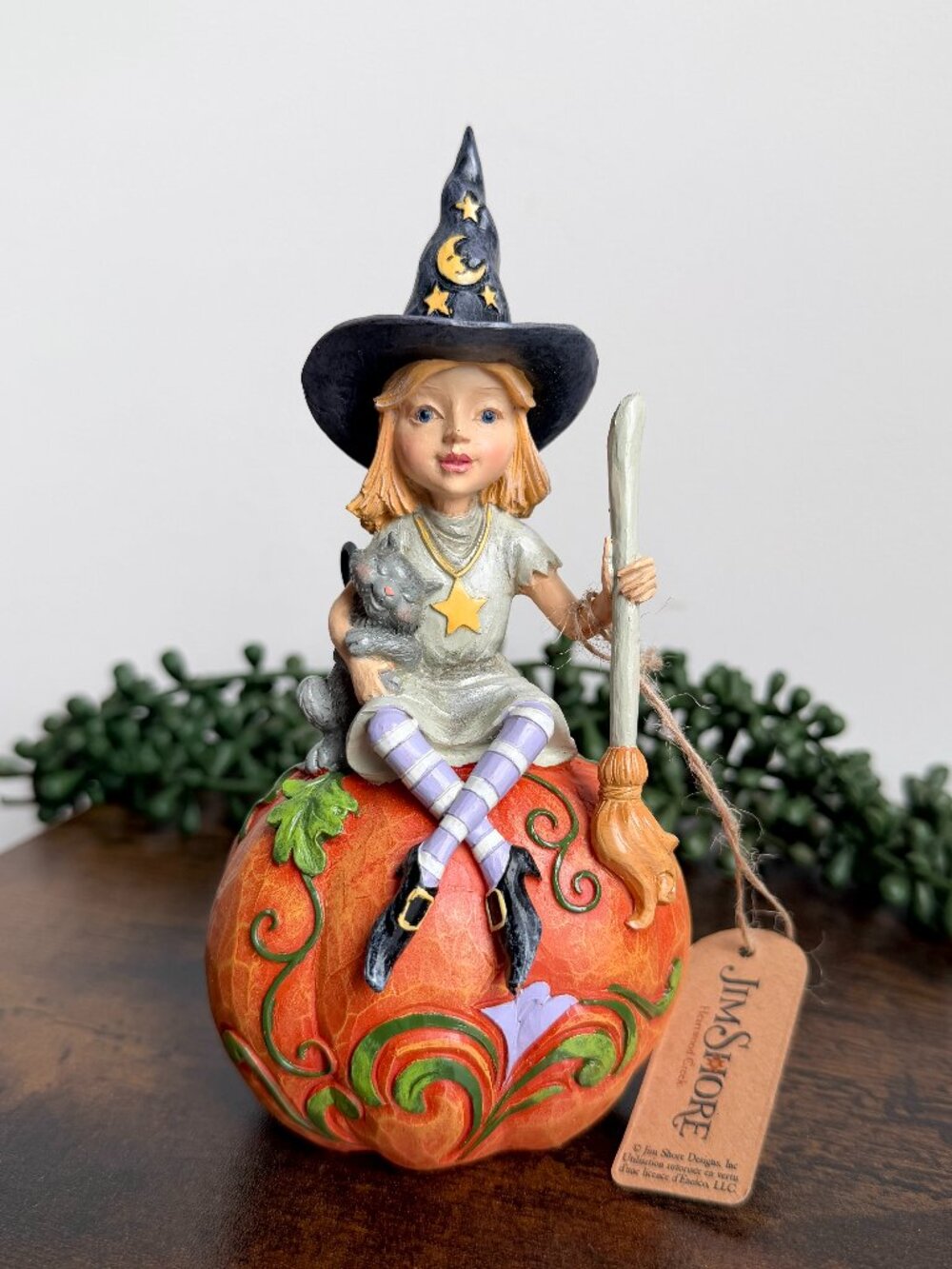 Jim Shore Heartwood Creek "Frequent Flyer" Witch on Pumpkin Cat 6006702 NEW